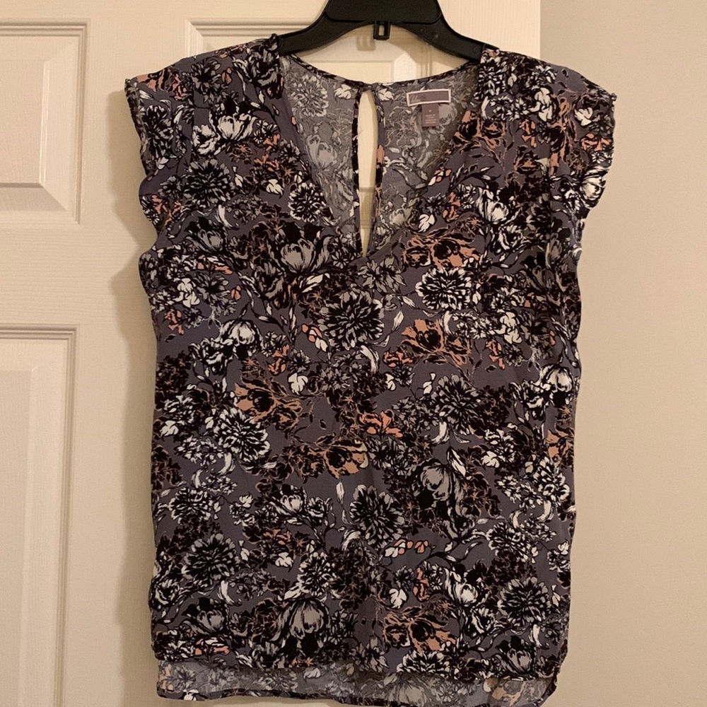Chelsea 28 floral print short sleeve blouse, medium